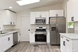 9704 274th St E, Graham, WA 98338 - Photo 11