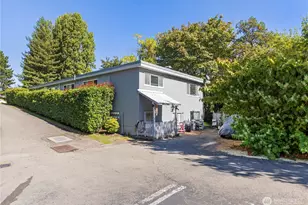 2109 W Raye St, Seattle, WA 98199 - Photo 1