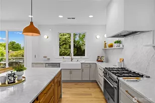 7524 33rd Ave NE, Seattle, WA 98115 - Photo 9
