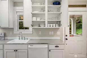 73 Lily Ln, Pacific Beach, WA 98571 - Photo 9