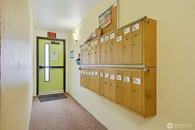 9558 Greenwood Avenue N #309, Seattle, WA 98103 - Photo 13
