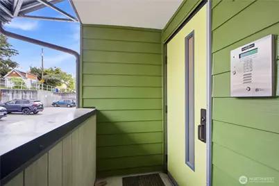 9558 Greenwood Avenue N #309, Seattle, WA 98103 - Photo 3