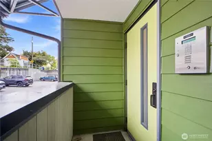 9558 Greenwood Ave N, Seattle, WA 98103 - Photo 3