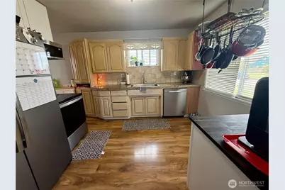 4624 E B Street, Tacoma, WA 98404 - Photo 5