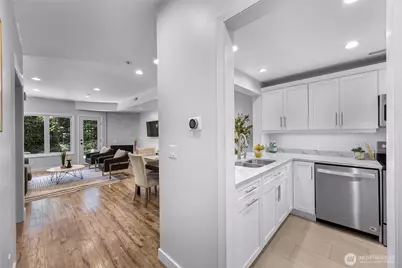 9039 NE Juanita Drive #104, Kirkland, WA 98034 - Photo 17