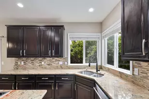 5529 Elizabeth Loop SE, Auburn, WA 98092 - Photo 9