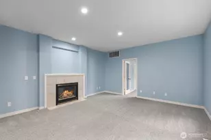 5529 Elizabeth Loop SE, Auburn, WA 98092 - Photo 15
