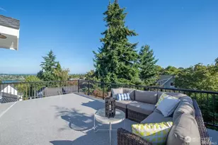 421 N 63rd St, Seattle, WA 98103 - Photo 33