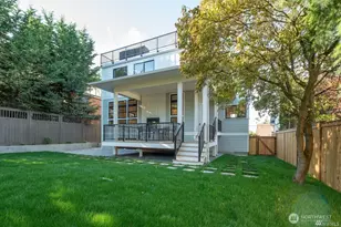 421 N 63rd St, Seattle, WA 98103 - Photo 37