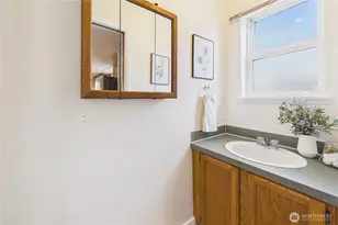 1728 5th St, Bremerton, WA 98337 - Photo 33