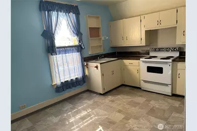 2428 Pacific Avenue, Hoquiam, WA 98550 - Photo 15