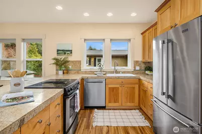 9551 NE South Beach Drive #3G, Bainbridge Island, WA 98110 - Photo 11