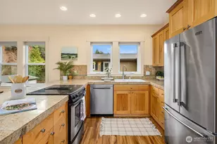 9551 NE South Beach Dr, Bainbridge Island, WA 98110 - Photo 11