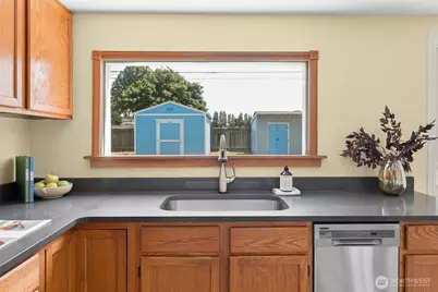 260 SE Glencoe Street, Oak Harbor, WA 98277 - Photo 9