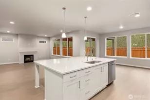 20333 146th St Ct E, Bonney Lake, WA 98391 - Photo 3