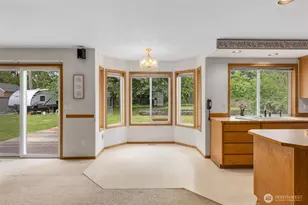 9109 181st Ave E, Bonney Lake, WA 98391 - Photo 17