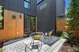 527 B NE 89th St, Seattle, WA 98115 - Photo 13