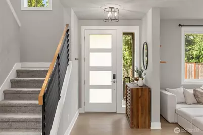 8021 NE 127th Lane, Kirkland, WA 98034 - Photo 3