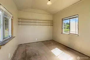 10407 133rd Ave SE, Rainier, WA 98576 - Photo 27