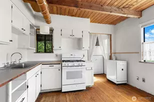 10407 133rd Ave SE, Rainier, WA 98576 - Photo 11
