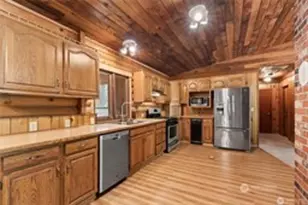 21510 S Prairie Rd E, Bonney Lake, WA 98391 - Photo 5
