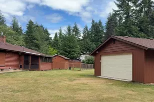 21510 S Prairie Rd E, Bonney Lake, WA 98391 - Photo 3