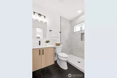 4004 Courtland Place S, Seattle, WA 98118 - Photo 17