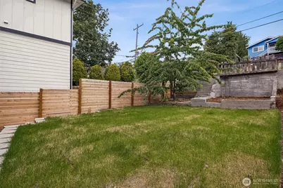 4004 Courtland Place S, Seattle, WA 98118 - Photo 19