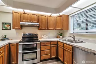19115 Ballinger Way NE, Lake Forest Park, WA 98155 - Photo 5