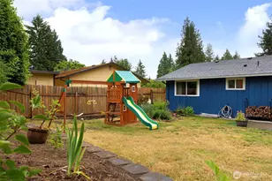 792 NW Firglade Dr, Bremerton, WA 98311 - Photo 27