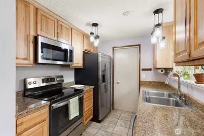 792 NW Firglade Drive, Bremerton, WA 98311 - Photo 15