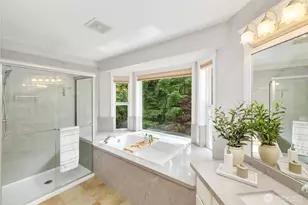 24819 SE 14th St, Sammamish, WA 98075 - Photo 21