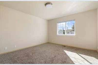 210 NE Melrose Drive, Oak Harbor, WA 98277 - Photo 23