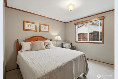 1123 SW Kalama Lp, Oak Harbor, WA 98277 - Photo 17