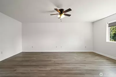 220 NE Tronson Circle, Bremerton, WA 98311 - Photo 21