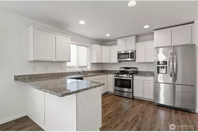 220 NE Tronson Circle, Bremerton, WA 98311 - Photo 11