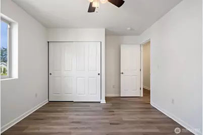 220 NE Tronson Circle, Bremerton, WA 98311 - Photo 33