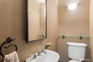 720 Belmont Ave E, Seattle, WA 98102 - Photo 15