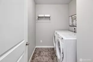 13712 SE 89th St, Newcastle, WA 98059 - Photo 35