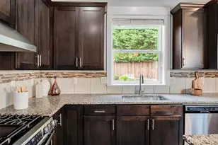 13712 SE 89th St, Newcastle, WA 98059 - Photo 15