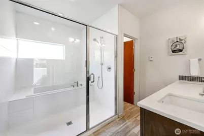 2605 22nd Ave W #B, Seattle, WA 98199 - Photo 19