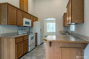 2207 Cooper Crest Pl NW, Olympia, WA 98502 - Photo 7