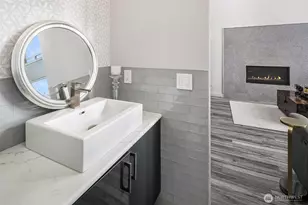 3828 W Lake Sammamish Pkwy SE, Bellevue, WA 98008 - Photo 13