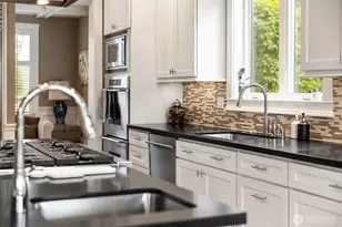 150 Waverly Way, Kirkland, WA 98033 - Photo 11