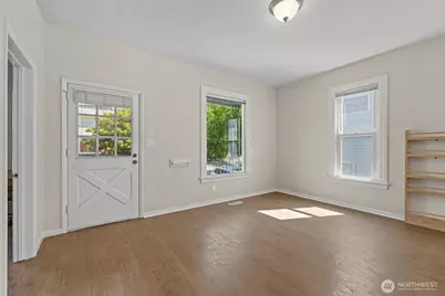 2407 NW 60th Street, Seattle, WA 98107 - Photo 7