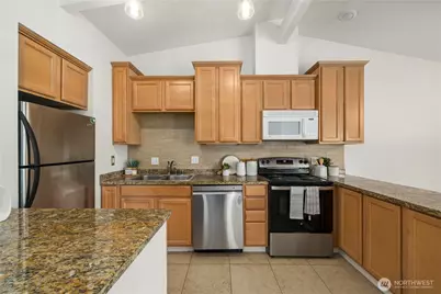 1302 N 6th Street #5, Tacoma, WA 98403 - Photo 15