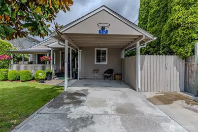 517 E Hazel Avenue, Burlington, WA 98233 - Photo 3