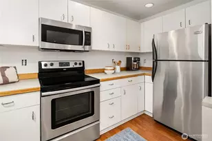 3222 21st Ave W, Seattle, WA 98199 - Photo 7