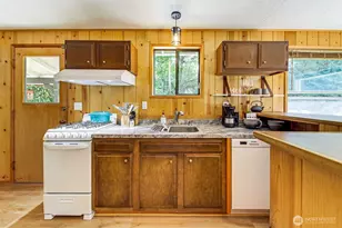 64464 NE 180th St, Baring, WA 98224 - Photo 11