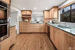 2234 108th Ave SE, Bellevue, WA 98004 - Photo 11